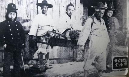 1895년